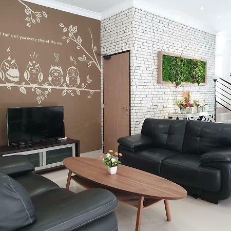 Danka@Taman Golf Residence Batam ภายนอก รูปภาพ