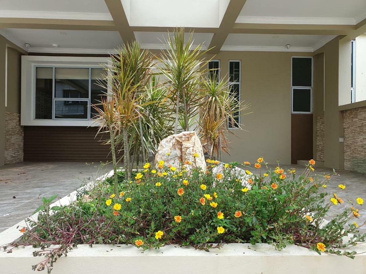 Danka@Taman Golf Residence Batam ภายนอก รูปภาพ